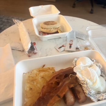 Pleasanton Marriott - This is breakfast at a 5 star hotel?? - Hotels Near Me - Pleasanton, California