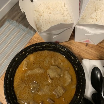 MAKANMAKAN - Goat curry with white rice - Indonesian Near Me - Sandy, Utah MAKANMAKAN - Goat curry with white rice - Indonesian Near Me - Sandy, Utah