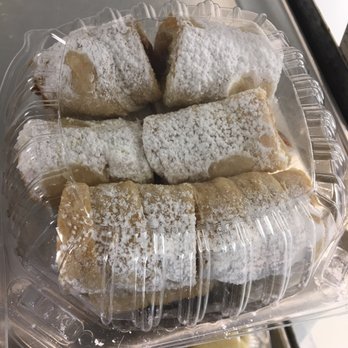 El Sanguchetto - Bakeries Near Me - Paramount, California