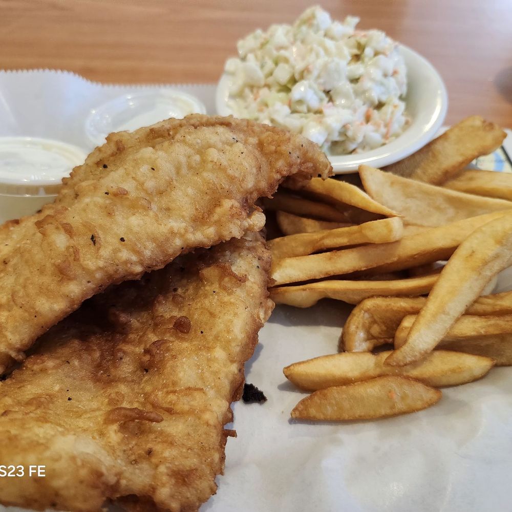 Ziggie's - Plate 2 with amazing homemade coleslaw - New American Near Me - Springfield, Missouri Ziggie's - Plate 2 with amazing homemade coleslaw - New American Near Me - Springfield, Missouri