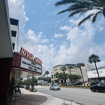 The River Oaks Theatre - Cinema Near Me - Houston, Texas The River Oaks Theatre - Cinema Near Me - Houston, Texas