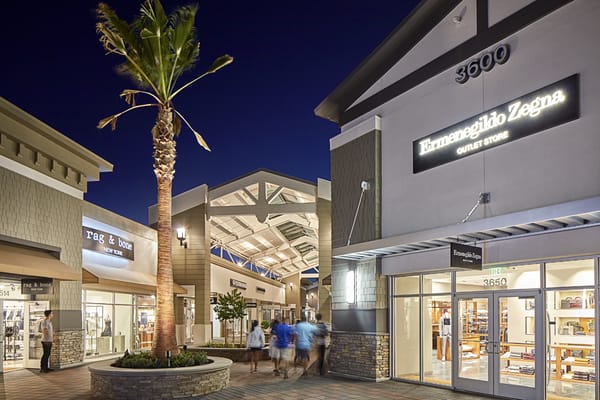San Francisco Premium Outlets by null