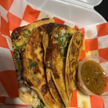 Loncheria Otro Rollo - Birria tacos - Mexican Near Me - Bakersfield, California