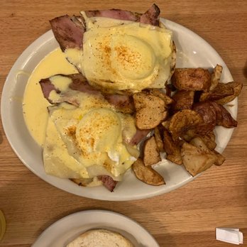 Sunset Grill - The sun setter Benedict - American Near Me - Fredericksburg, Texas Sunset Grill - The sun setter Benedict - American Near Me - Fredericksburg, Texas