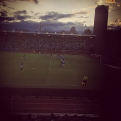 Stadion - Field