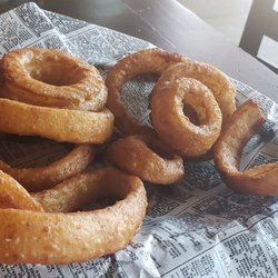 Old Towne Pub & Eatery - Delicious onion rings.  Comes with small cup of a thousand island type dipping sauce.