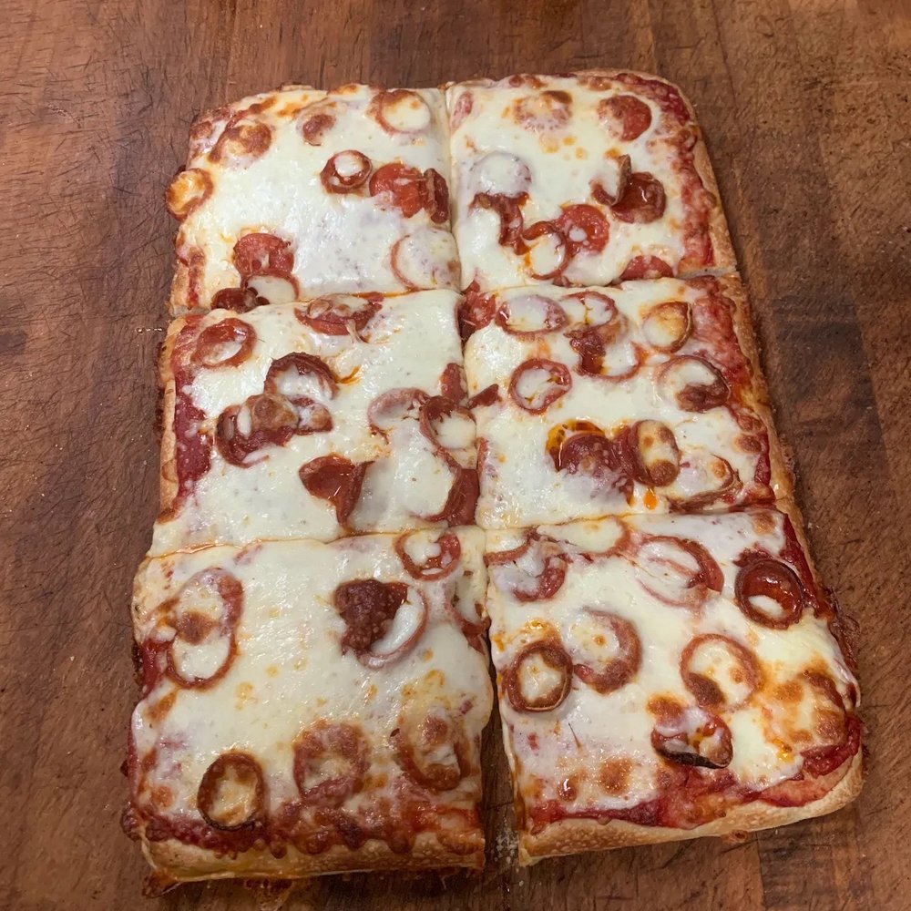 Primo's Pizzeria - Primo's Family Famously SLICES of Pizza Pepperoni Sauce & Cheese - Pizza Near Me - Livonia, Michigan Primo's Pizzeria - Primo's Family Famously SLICES of Pizza Pepperoni Sauce & Cheese - Pizza Near Me - Livonia, Michigan