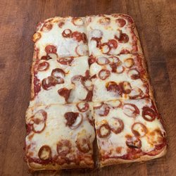 Primo's Pizzeria
