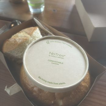 Fishetarian Fish Market - Clam chowder in a bread bowl - Seafood Near Me - Bodega Bay, California