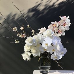 Bless Flowers - Bless flowers- Simply elegant