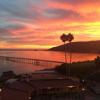 San Luis Bay Inn - A balcony view doesn't get better than this! - Hotels Near Me - Avila Beach, California San Luis Bay Inn - A balcony view doesn't get better than this! - Hotels Near Me - Avila Beach, California