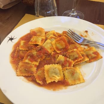 Bella Napoli - Ravioli al ragu (meat ravioli with meat sauce). - Italian Near Me - La Spezia, SP Bella Napoli - Ravioli al ragu (meat ravioli with meat sauce). - Italian Near Me - La Spezia, SP