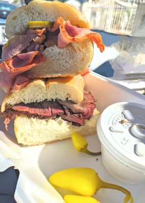 Tony’s French Dips by null
