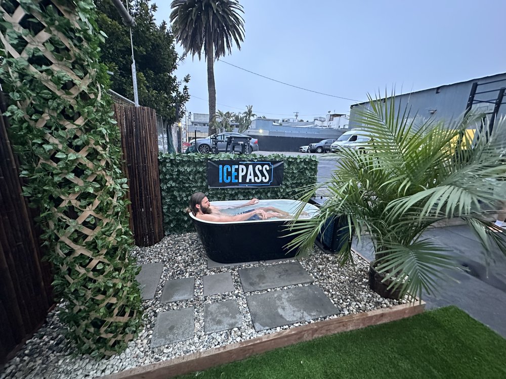 ICEPASS 32 Photos 711 Hampton Dr, Los Angeles, California Saunas