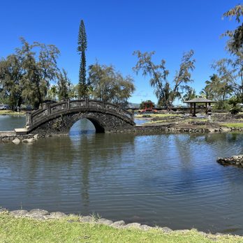 Liliuokalani Gardens - Waihonu pond and bridge - Parks Near Me - Hilo, Hawaii