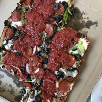 Hippizzazz - Pizza Near Me - Sebastopol, California