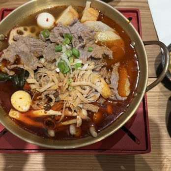 De Zhuang Hot Pot - Spicy beef pot - Hot Pot Near Me - Bellevue, Washington De Zhuang Hot Pot - Spicy beef pot - Hot Pot Near Me - Bellevue, Washington
