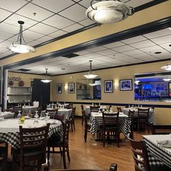 DiBenedetto Trattoria - Interior