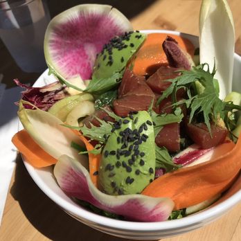 Fin And Fowl Kitchen - Tuna bowl (they split in half so we each had our own).  Super accommodating and great outdoor seating - Salad Near Me - Silverton, Oregon
