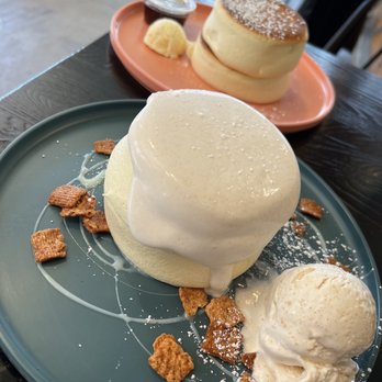 Burnt Crumbs - Cinnamon Toast Crunch and Original - New American Near Me - Irvine, California