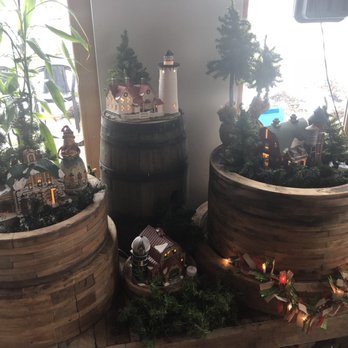 Young Sommer Winery - Wineries Near Me - Williamson, New York