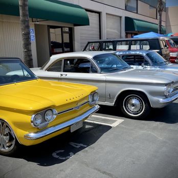 Syncopated Brewing - Corvairs in parking lot - Breweries Near Me - Lakewood, California