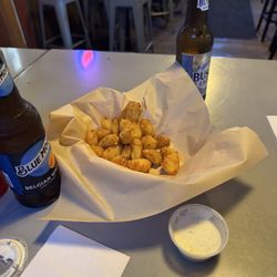 Ambro's Roadhouse - Cheese curds