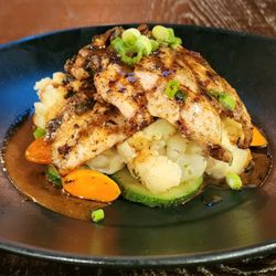 Horace Shellhammer's - Simply Grilled Chicken

Char-grilled garlic chicken, sauteed garden veggies and yellow potatoes topped with a citrus butter chicken jus.