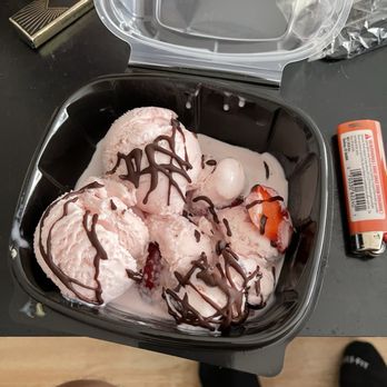 Dawn AM Eatery - Strawberry ice cream with no biscuit. - Southern Near Me - Chicago, Illinois Dawn AM Eatery - Strawberry ice cream with no biscuit. - Southern Near Me - Chicago, Illinois