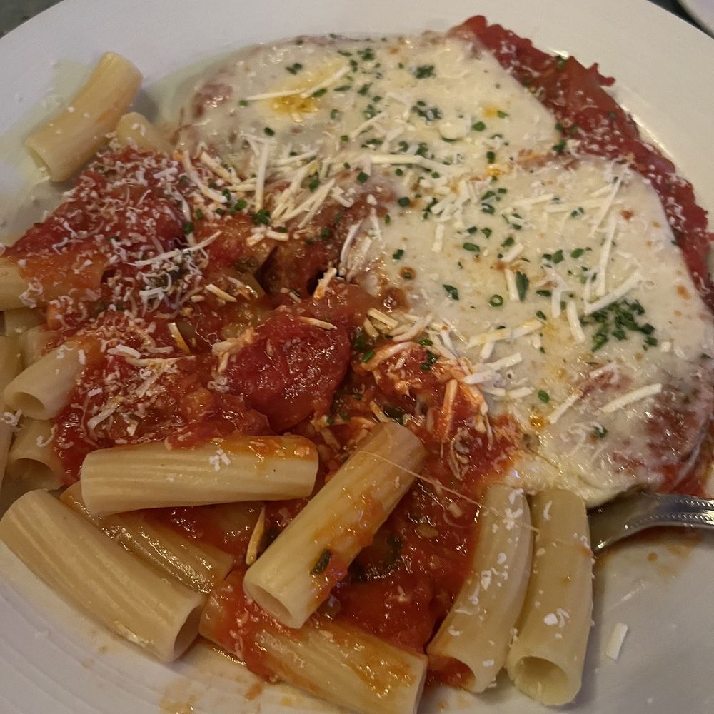 Francesca's Cucina - Chicken parm - Italian Near Me - Syracuse, New York Francesca's Cucina - Chicken parm - Italian Near Me - Syracuse, New York