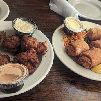 Island Fish - We did a chonch fritter tour of the Keys and after trying the chonch fritters here, they took the top spot! - Seafood Near Me - Marathon, Florida Island Fish - We did a chonch fritter tour of the Keys and after trying the chonch fritters here, they took the top spot! - Seafood Near Me - Marathon, Florida
