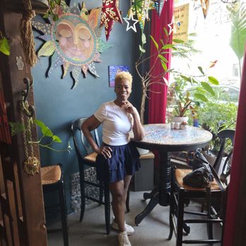 Juiced What You Needed - Decor - Juice Bars & Smoothies Near Me - Memphis, Tennessee