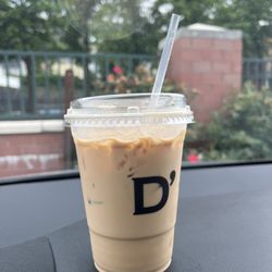 Caramel iced latte