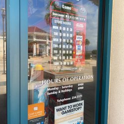 GameStop - Hours of operation