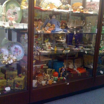 Powell Liberty Antique Mall - Antiques Near Me - Powell, Ohio