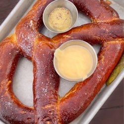 Queen Anne Beer Hall - Bavarian soft pretzel (IG: hangryforwhat)
