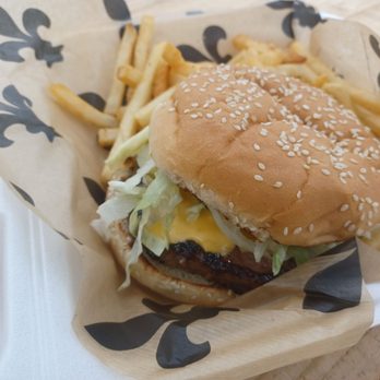 Cosse's Corner Shack - Cheeseburger and fries - Bars Near Me - Milton, Florida
