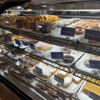 Der Dutchman - Bakeries Near Me - Sarasota, Florida