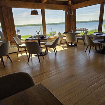1878 on the Lake - Comfort Food Near Me - Delavan, Wisconsin