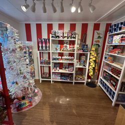 Candy Cottage