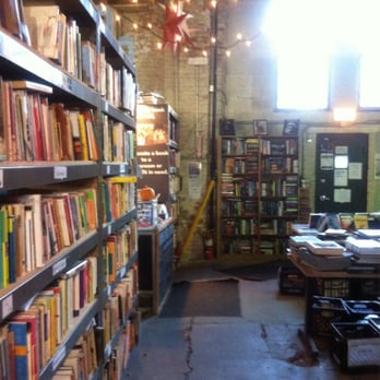 Open Books Pilsen - Beautiful layout. - Bookstores Near Me - Chicago, Illinois