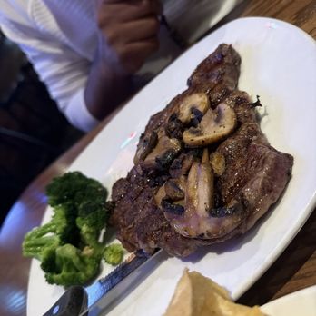Carolina Ale House - Sirloin - American Near Me - Cary, North Carolina