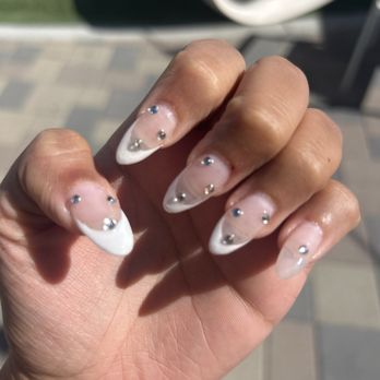 The Nails Club - The nails came out so gorgeous and they have great customer service! Everyone here is super friendly - Nail Salons Near Me - La Jolla, California