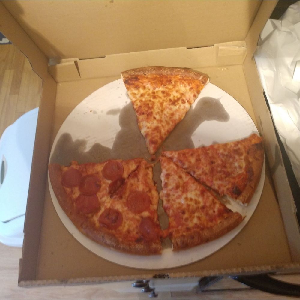 Nondescript pizza from a mediocre pizza shop