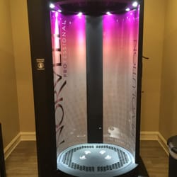 Hollywood Tans - Norvell spray tanning