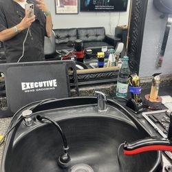 Executive Mens Grooming - Executive barber at EMG barbershop