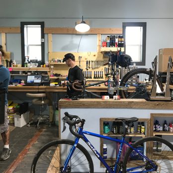 Meridian Cycles - Our mechanics hard at work. - Bikes Near Me - Meridian, Idaho Meridian Cycles - Our mechanics hard at work. - Bikes Near Me - Meridian, Idaho
