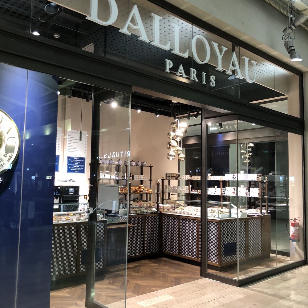 Gare de l'Est - Really really good macarons! - Train Stations Near Me Gare de l'Est - Really really good macarons! - Train Stations Near Me