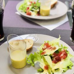 Le Big'Art - Petite entrée de bienvenue avec un petit velouté du moment avec salade très fraîche !