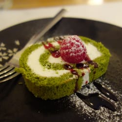 Izakaya Han - Bizcocho de té verde con nata
